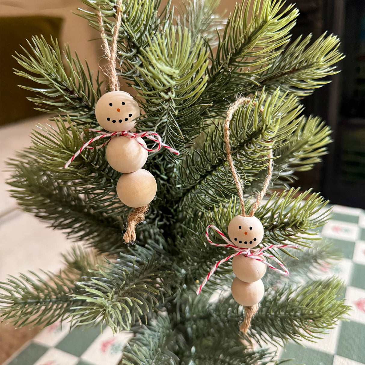 Make Your Own Christmas Snowman Decorations